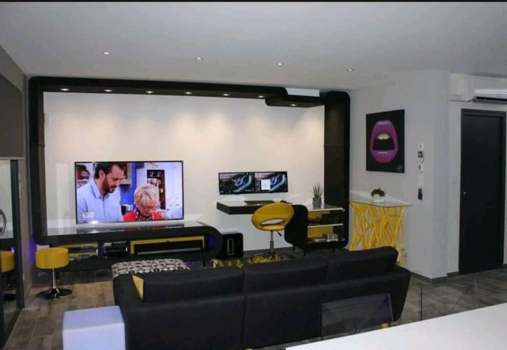 הוילה Vedène Maison De Vacances Contemporaine Avec Piscine מראה חיצוני תמונה