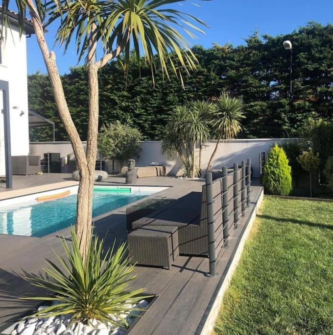 הוילה Vedène Maison De Vacances Contemporaine Avec Piscine מראה חיצוני תמונה